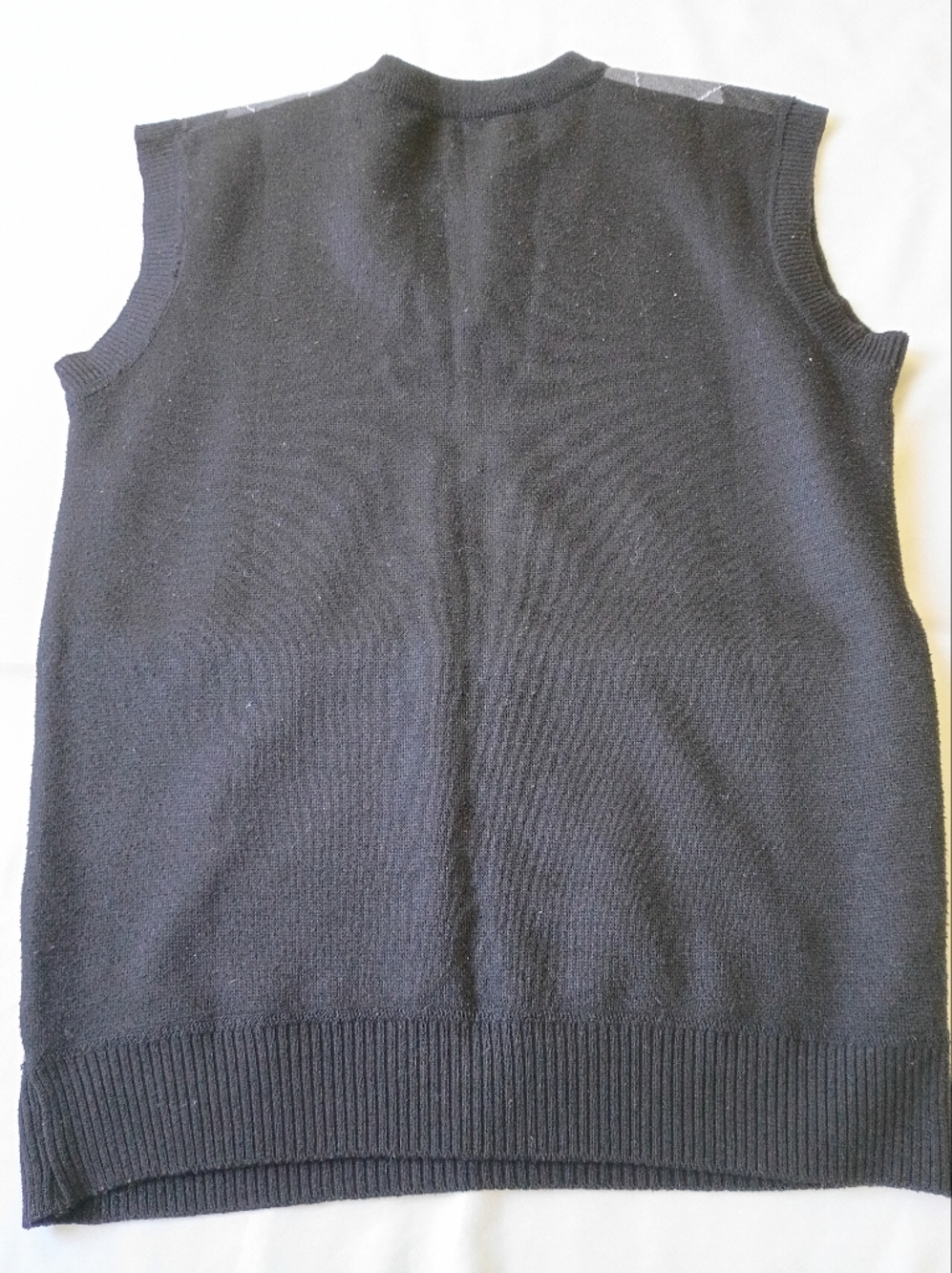 Whipper In Junior’s Gray and Black Argyle V-Neck Sweater Vest - Picture 5 of 5